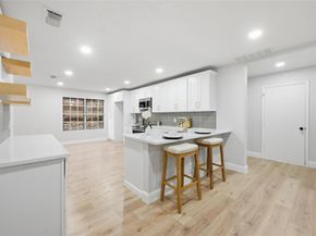 1806  Burr Oak Street , Arlington Texas 76012