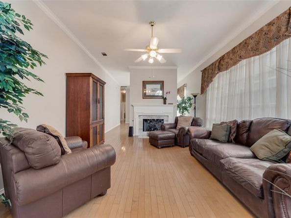 775  Marble Canyon Circle , Irving Texas 75063