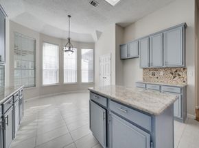 214  Jennifer Lane , Arlington Texas 76002