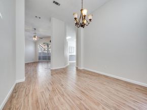 214  Jennifer Lane , Arlington Texas 76002