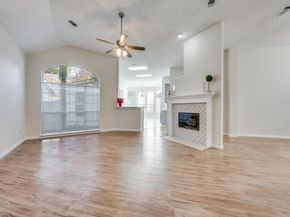 214  Jennifer Lane , Arlington Texas 76002