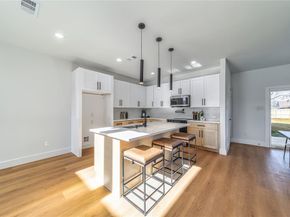 3639  Pueblo Street , Dallas Texas 75212