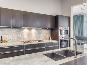 1717  Arts Plaza  1810, Dallas Texas 75201