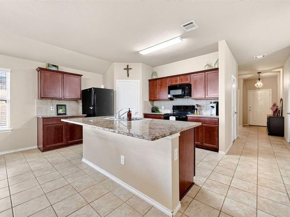 2434  Hankinson Lane , Fate Texas 75189