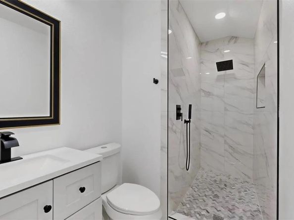 13308  Kempwood  , Dallas Texas 75253