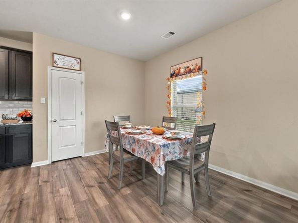 1405  Kite Street , DeSoto Texas 75115