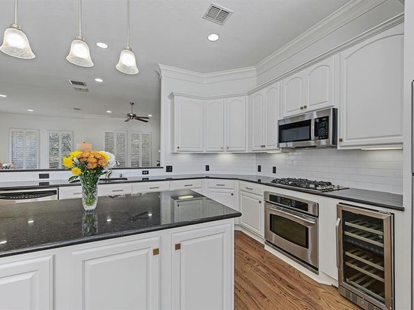 3708  Wycliff Avenue , Dallas Texas 75219