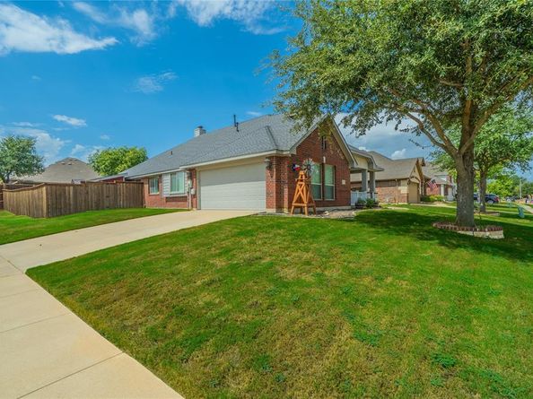 600  Cross Meadow Boulevard , Mansfield Texas 76063