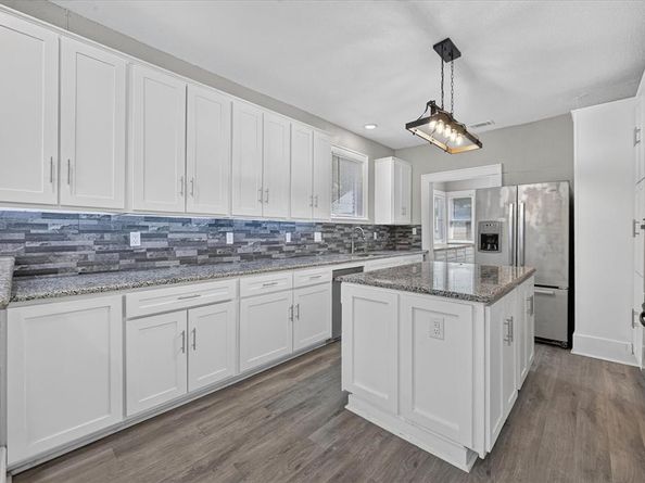 316 S Montreal Avenue , Dallas Texas 75208