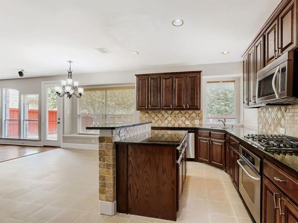 1343  Valley Vista Drive , Irving Texas 75063