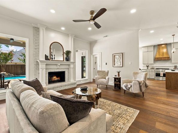 6634  Mimms Drive , Dallas Texas 75252