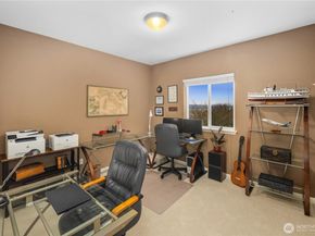 6230 Harbour Heights Parkway D3, Mukilteo WA 98275