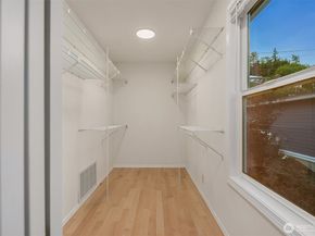 8533 NE Juanita Drive, Kirkland WA 98034