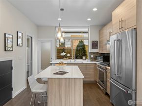 1816 14th Avenue A, Seattle WA 98122