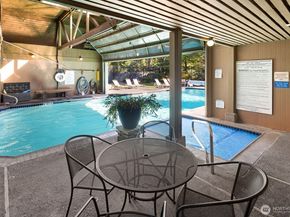 6652 Parkpoint Way NE D311, Seattle WA 98115