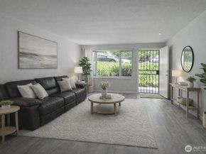 240 S 152 Street 118, Burien WA 98148