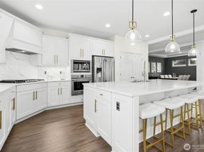 15013 126th Avenue NE, Woodinville WA 98072