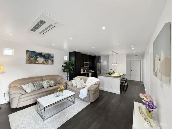 620 Stevens Avenue NW, Renton WA 98507