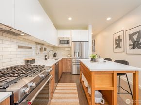 4354 6th Avenue NW, Seattle WA 98107