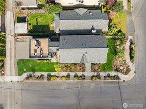 1231 4th Street W, Kirkland WA 98033