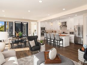 1231 4th Street W, Kirkland WA 98033