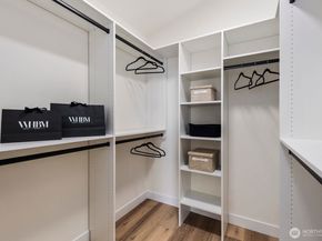1004 N 48th Street, Seattle WA 98103
