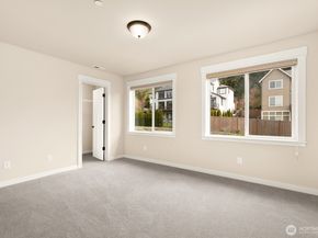 7050 171st Avenue SE, Bellevue WA 98006