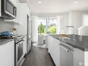 3915 198th Street SE D2, Bothell WA 98012