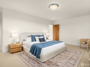 208 19th Avenue, Kirkland WA 98033