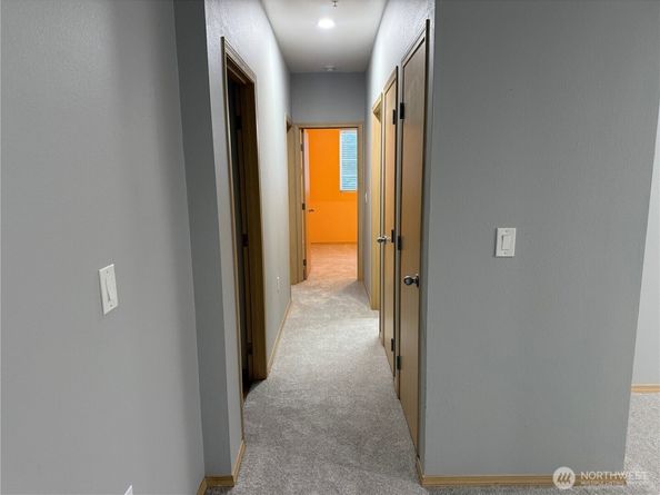 701 Harrington Place SE 1136, Renton WA 98058