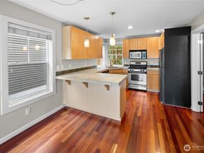 129 A 26th Avenue E, Seattle WA 98112
