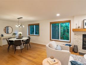 1028 Lakeview Boulevard E 8, Seattle WA 98102