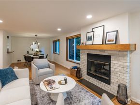 1028 Lakeview Boulevard E 8, Seattle WA 98102