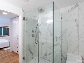 1028 Lakeview Boulevard E 8, Seattle WA 98102