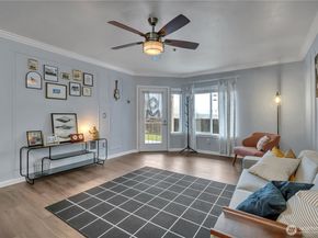 15310 Macadam Road S A204, Tukwila WA 98188