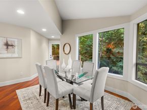520 176th Lane NE, Bellevue WA 98008