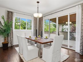 11262 SE 34th St, Bellevue WA 98004