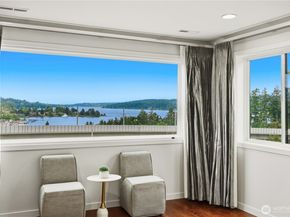 11262 SE 34th St, Bellevue WA 98004