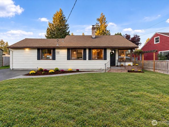 2134 N 193rd Street, Shoreline WA 98133