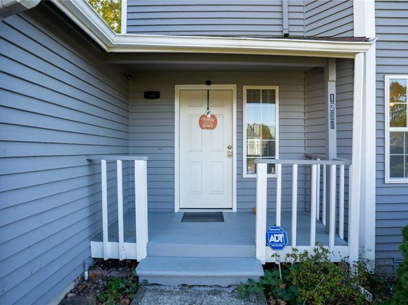 1230 224th Place SW, Bothell WA 98021