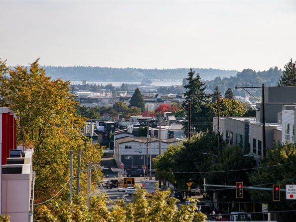 6722 15th Avenue NW, Seattle WA 98117