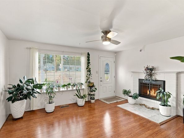 29634 21st Avenue S, Federal Way WA 98003