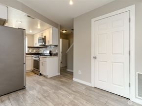 10426 17th Avenue SW 10426, Seattle WA 98146