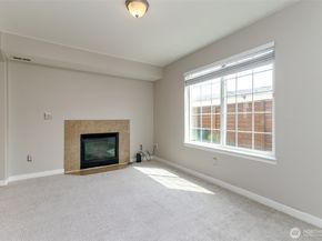 10426 17th Avenue SW 10426, Seattle WA 98146
