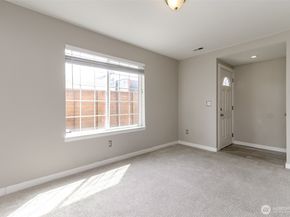 10426 17th Avenue SW 10426, Seattle WA 98146