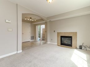 10426 17th Avenue SW 10426, Seattle WA 98146