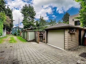 1259 23rd Avenue E, Seattle WA 98112