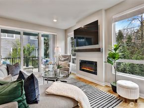 6633 NE 188th Court 6, Kenmore WA 98028