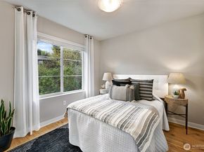 6633 NE 188th Court 6, Kenmore WA 98028