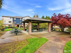 18502 36th Avenue W F, Lynnwood WA 98037